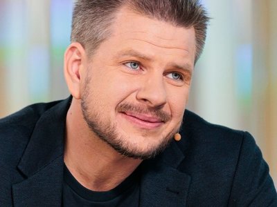Filip Chajzer spóźnił się z prezentem na Dzień Dziecka. Teraz się tłumaczy