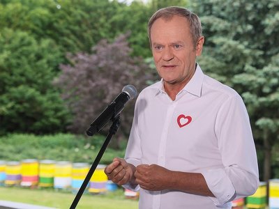 Tusk instruuje dziennikarzy, o co mają pytać Morawieckiego. Sam wystraszył się debaty