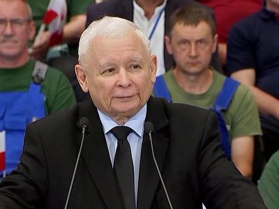 Prezes PiS: Musimy się zbroić i zakład w Stalowej Woli musi odegrać ogromną rolę