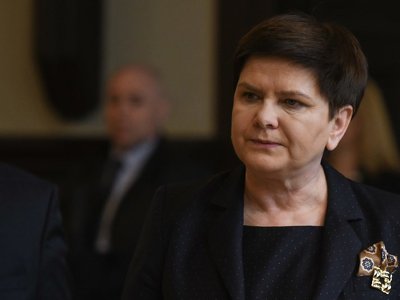 Szydło oburzona decyzją UE. Jest przeciw paktowi migracyjnemu