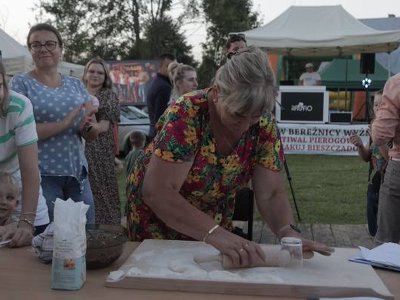 Festiwal Pierogów w bieszczadzkiej wsi. Bereżnica Wyżna promuje się przy pomocy najbardziej znanej polskiej potrawy [WIDEO]