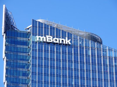 Bank naliczył klientowi 2 mln zł cudzego długu. Jak to możliwe? Ekspert: nie zadziałały procedury chroniące przed ludzkim błędem