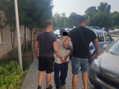 17-latek i 14-latek na ucieczce napadli na innego nastolatka