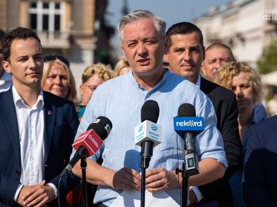 Biedroń: Polskie wizy można było kupować jak sałatę na straganie