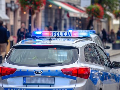 Dramat na Podlasiu. Dwójka małych dzieci błąkała się samotnie po ulicy