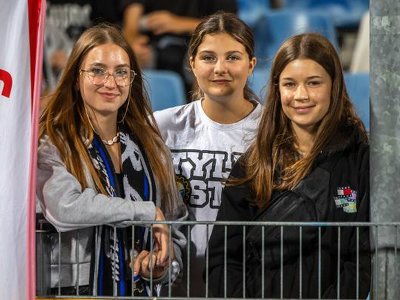 Wspaniały mecz przy Solskiego w Mielcu. Zdjęcia kibiców z meczu PGE Stal Mielec – Zagłębie Lubin