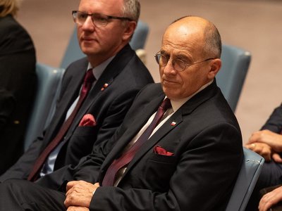 Czy minister spraw zagranicznych powinien podać się do dymisji? Sondaż