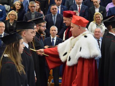 Inauguracja roku akademickiego w Państwowej Akademii Nauk Stosowanych w Krośnie. Uczelnia rozpoczęła 25 rok działalności [ZDJĘCIA]