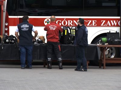 Ratownicy wydobyli ciało siódmego górnika. Fot. TVP3 Katowice