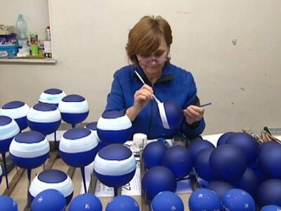 Wzory, kolory, kształty. Moda w świecie bombek