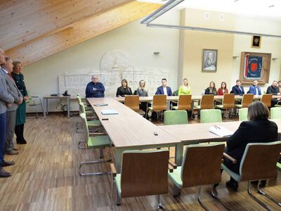 PANS w Krośnie przyznała stypendia za działalność naukową. Otrzymali je studenci i pracownicy uczelni [ZDJĘCIA]