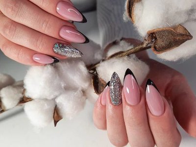 Paznokcie brokatowe na sylwestra to strzał w dziesiątkę. Sprawdź modne i piękne inspiracje na manicure