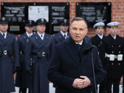 Andrzej Duda zirytowany presją PiS ws. TVP. Kilka lat temu rechotali, niech rechoczą dalej