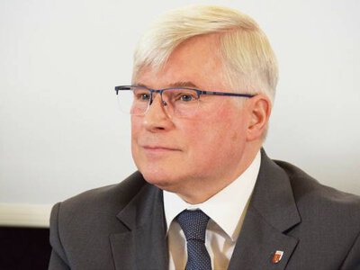 Piotr Przytocki i jego Samorządne Krosno bezkonkurencyjni w mieście. Zdobyli fotel prezydenta i większość w radzie