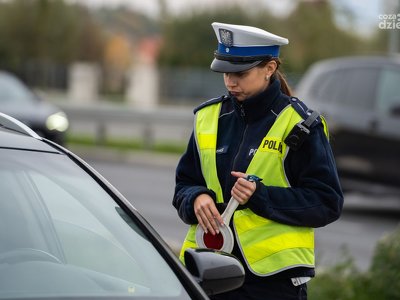 Pijany kierowca zatrzymany przez świadka
