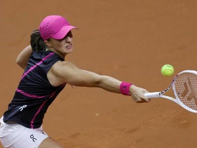 Iga Świątek odpadła w półfinale w Stuttgarcie. Jelena Rybakina pogromczynią. Pierwsza porażka w karierze