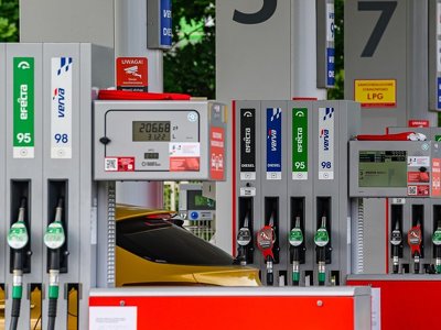 Zmiany cen paliw na stacjach. Eksperci mówią o czarnym scenariuszu