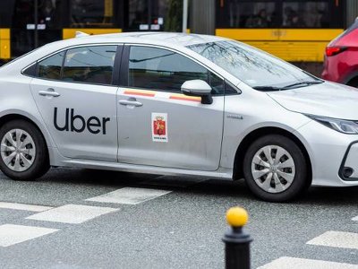 Co zostawiamy w Uberze? Od sztucznej szczęki po 3000 zł w gotówce!
