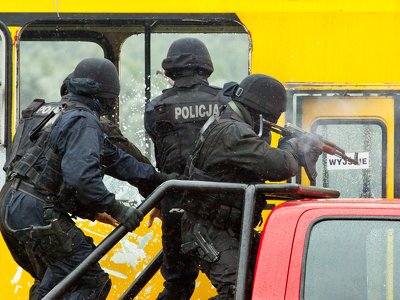 Policja ma nowy sprzęt jak z filmu. Nie trafił do ludzi