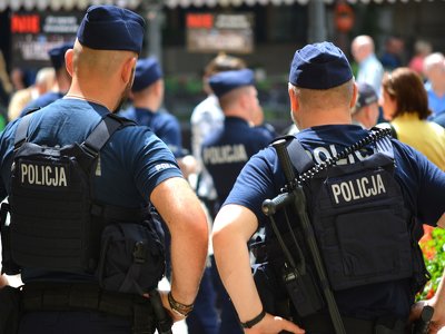 Policja chce żebyś odblokował telefon? Warto znać swoje prawa