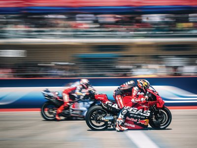 MotoGP w Jerez: Pedro Acosta faworytem do wygranej, Dani Pedrosa wjeżdża z dziką kartą. Czy Jorge Martin w końcu stanie na podium?