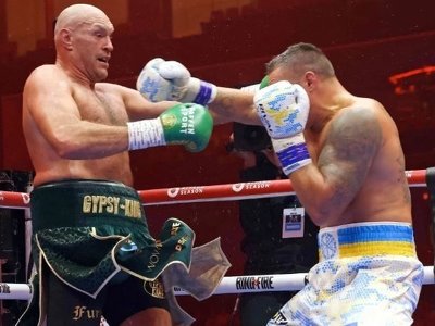 Ołeksandr Usyk na tronie. Jego siłą jest serce