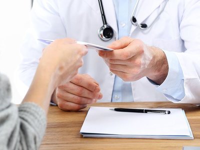 Brakuje terminów do prywatnego lekarza? Te dwa słowa załatwią sprawę