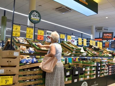 Biedronka zwróci klientom pieniądze. Znamy szczegóły