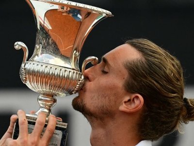Alexander Zverev wygrywa, ale sprawa przemocy wciąż się za nim ciągnie