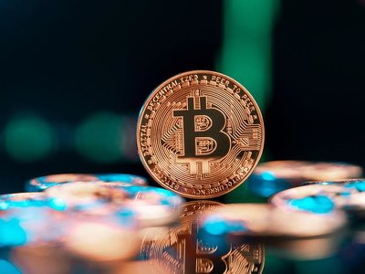 Wybuch kursu kryptowaluty po donieniach Bloomberga. Analitycy podali kluczową datę