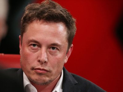 Elon Musk szuka ochotnika. Wszczepi mu implant do mózgu