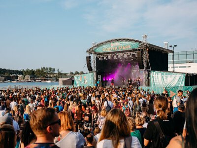 36 koncertów i jezioro atrakcji na Olsztyn Green Festival. Chcemy wraz z festiwalowiczami spektakularnie świętować 10-lecie Greena