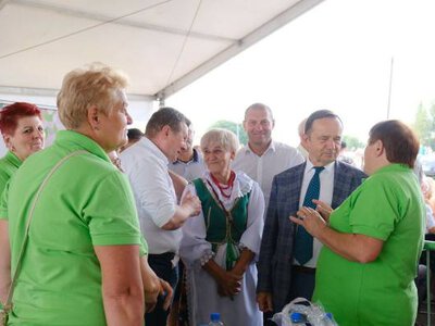 Kilkanaście tysięcy pierogów na Święcie Pieroga w Pustkowie [ZDJĘCIA]