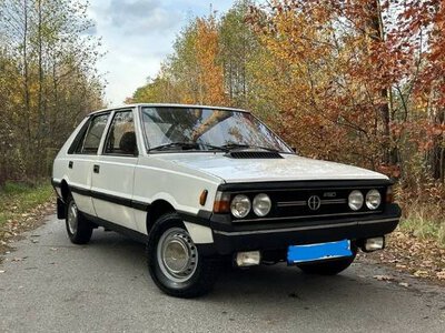 Maluchy, Polonezy, Trabanty...Ile kosztują obecnie legendy PRL?