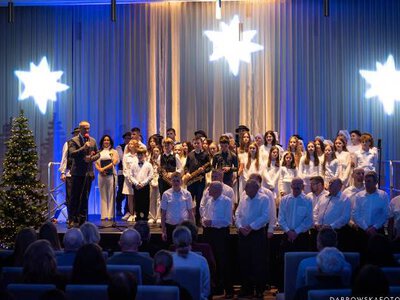 Koncert kolęd i pastorałek w Dębowcu. Pełne radości świętowanie w Centrum Kulturalno - Sportowym
