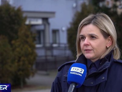 Mieszkaniec Malech na myjni samochodowej mył bryczkę i zaprzężonego w nią konia / fot. TVP3 Warszawa
