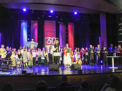 Koncert laureatów konkursu „Na nutę kantyczek” w Jasielskim Domu Kultury. Grand Prix dla Julii Brzeżańskiej. Nagrody dla mecenasów kultury