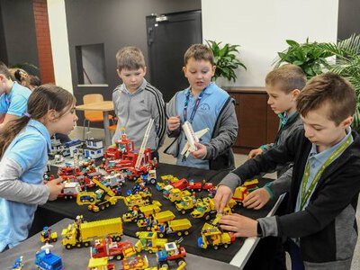 Świat klocków LEGO w Generatorze Nauki GEN w Jaśle. Zobaczcie zdjęcia co dzisiaj działo się w placówce przy ul. Bednarskiej