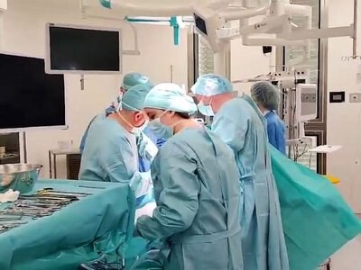 Lekarze usunęli 14 kg guza nerki / źródło: „Copernicus”