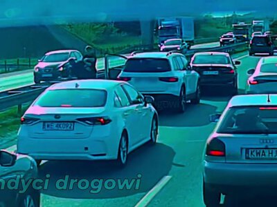 Bójka na A4