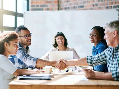 Customer Experience B2B. Jak pozytywne doświadczenia klienta napędzają sprzedaż i zwiększają LTV