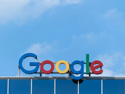 UE odpuszcza i wycofuje się z podatku cyfrowego. Zwycięstwo Trumpa i big techów