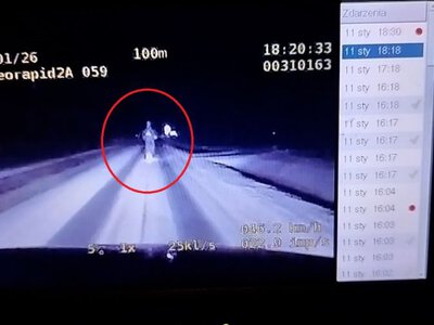 Hulajnogą przez śnieg, bo… nie ma autobusów. Dwóch nastolatków zatrzymanych na powiatówce”