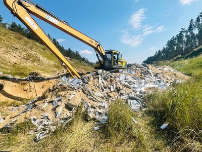 Nielegalne składowanie odpadów to nie tylko przestępstwo przeciwko środowisku (Fot. CBŚP)