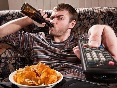 Memy na Dzień Mężczyzny 2026. TOP 60 najlepszych śmiesznych obrazków w sieci. Zobacz odpowiedź na Dzień Kobiet