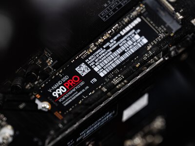Łatwo dać się oszukać. Sprawdzili podrobiony dysk Samsung 990 PRO