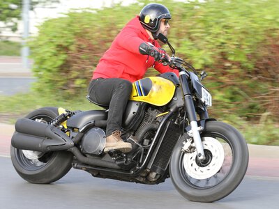 Honda VTX 1300 jako Bobber. Wyjściowo był to tłusty Retro cruiser. Co zmieniono?