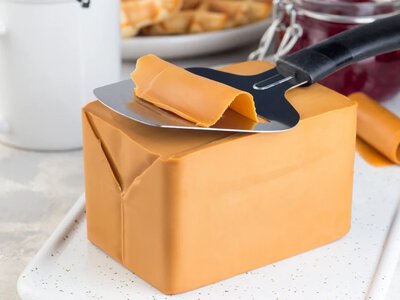 W Norwegii jedzą go na śniadanie, dodają do deserów. To prawdziwy rarytas