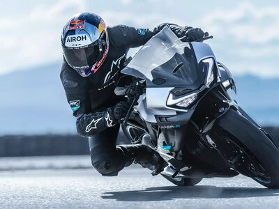 CFMoto oficjalnie na Isle of Man TT. Za kierownicą weteran z 54 startami na liczniku