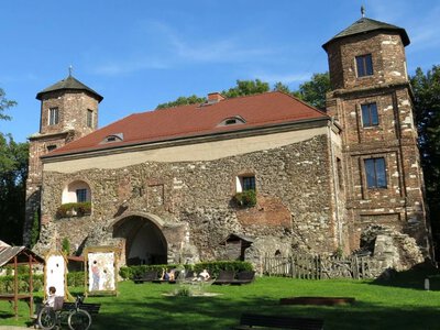 Mało znany zamek na Śląsku to hit na weekend. Ma podziemia i wieżę widokową